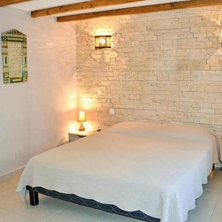 Casa vacanze 2 Bedroom Beautiful In Lolme